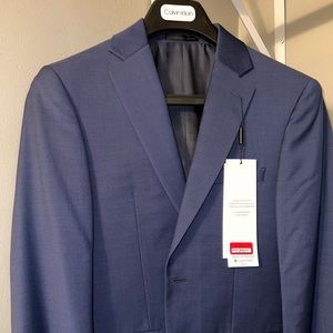 New Calvin Klein Men’s Blue Suit
